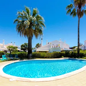  Casa de Férias Small 4pax -shared Pool @ Homesbyfc